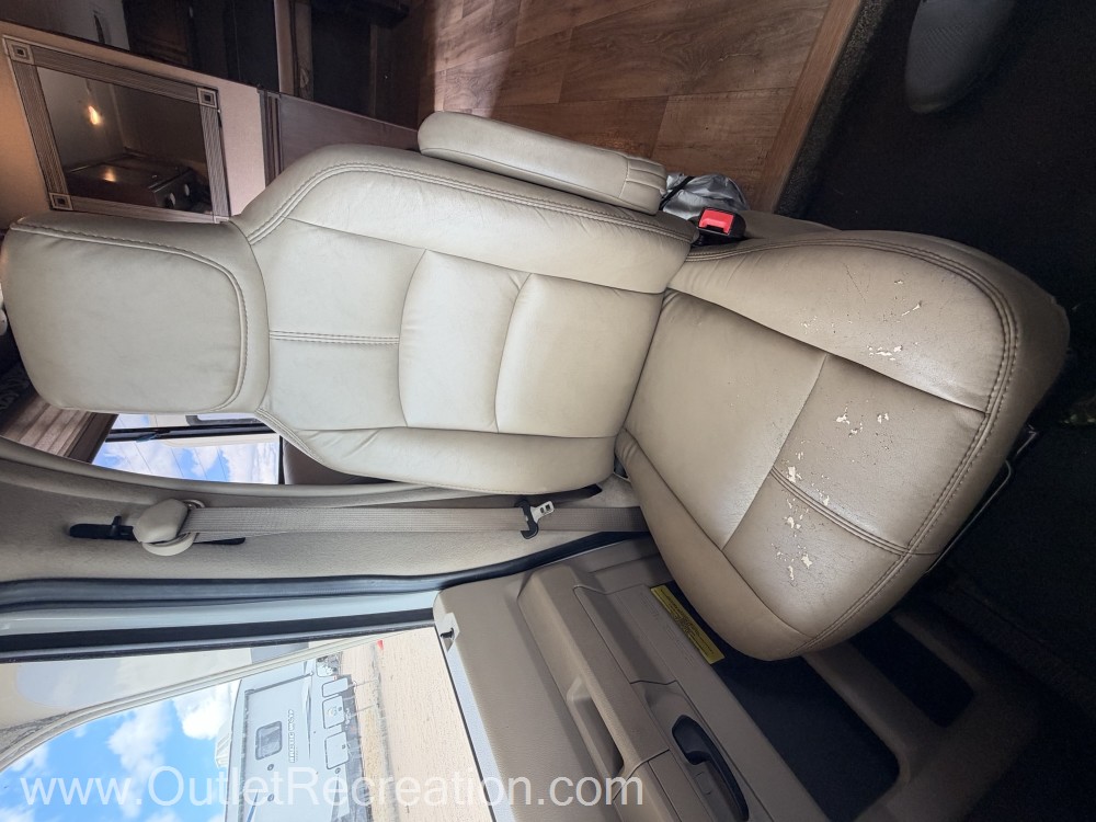 2019 THOR FOUR WINDS 28Z - Image 13