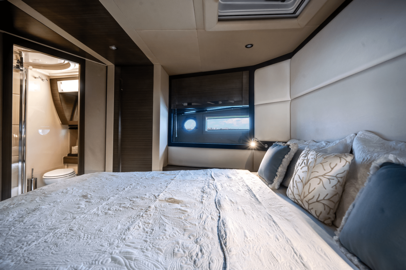 2017 Azimut 55S - Image 23