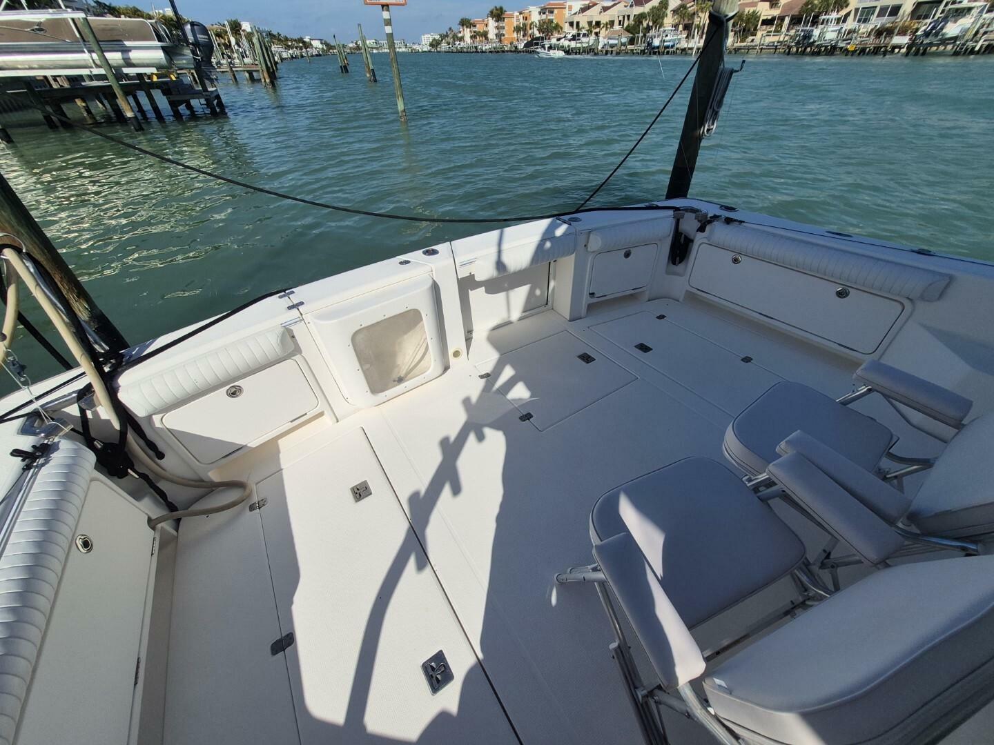 2004 Riviera 4000 Offshore - Image 8