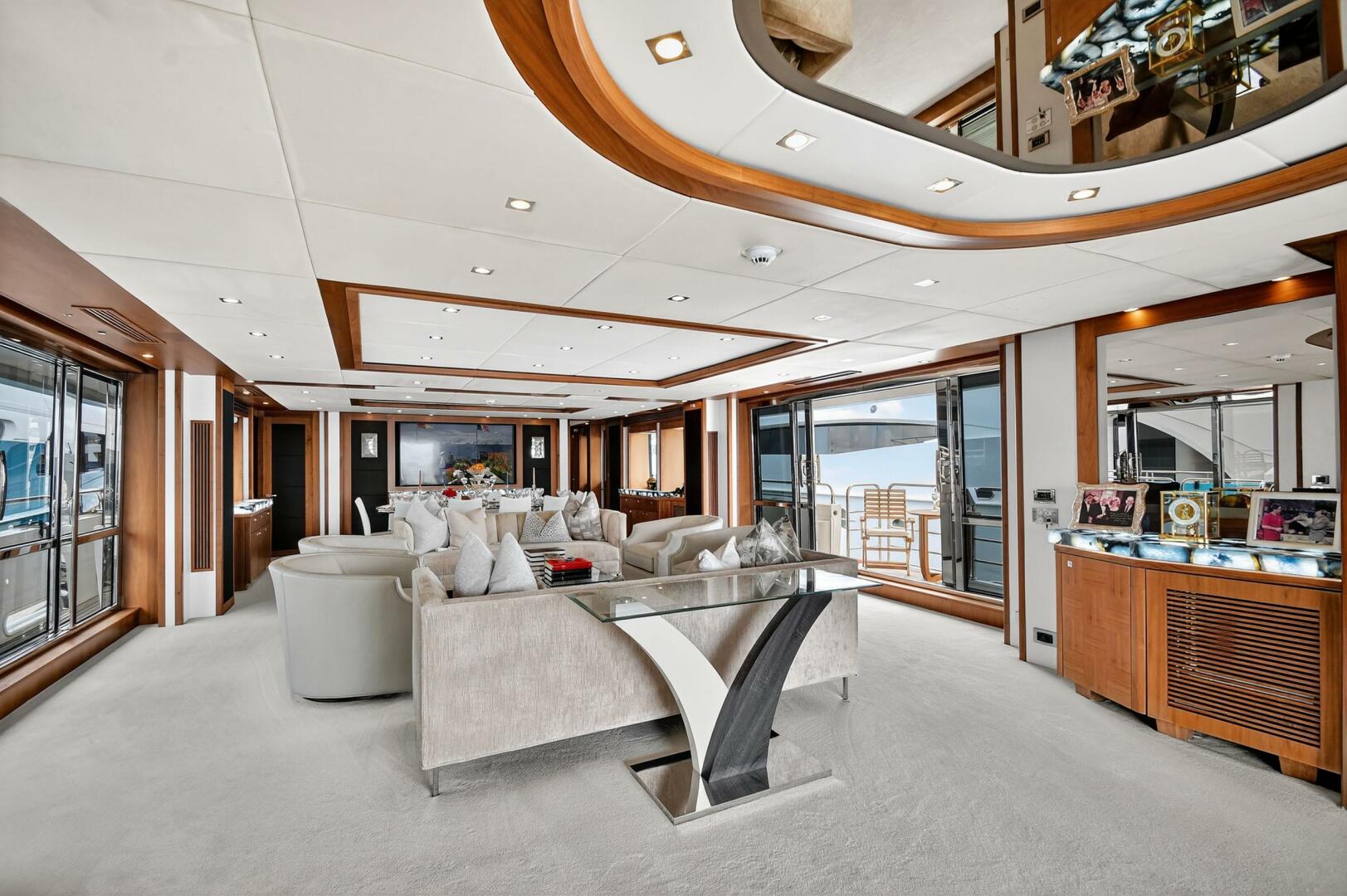 2010 Sunseeker 40m - Image 5