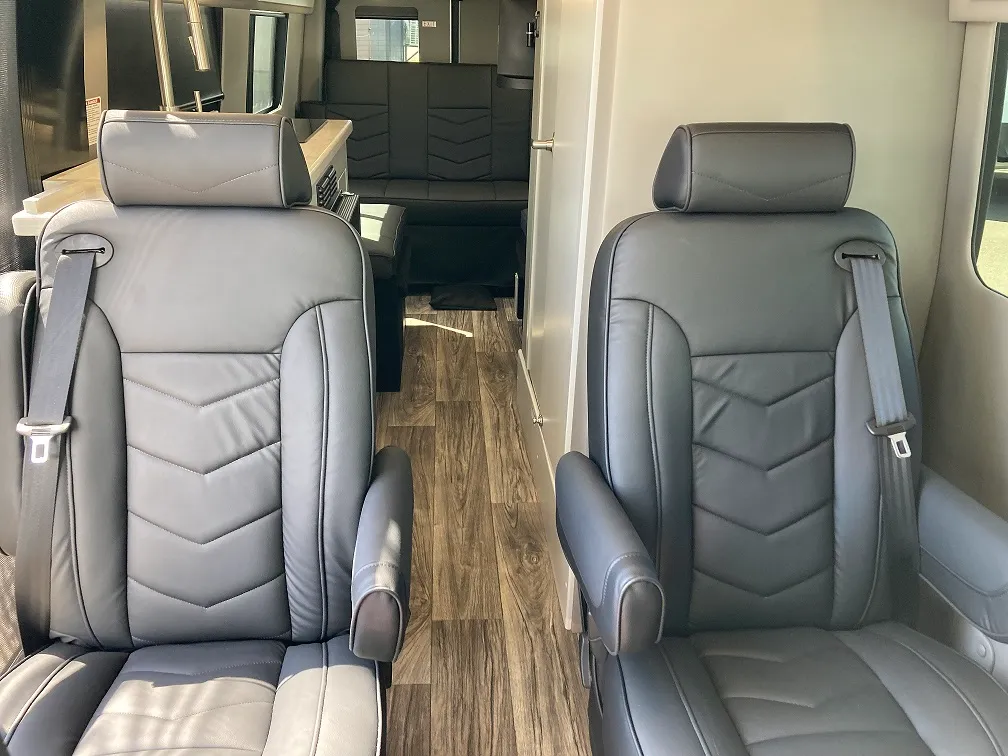 2024 Holiday Rambler Xpedition SL4E - Image 8