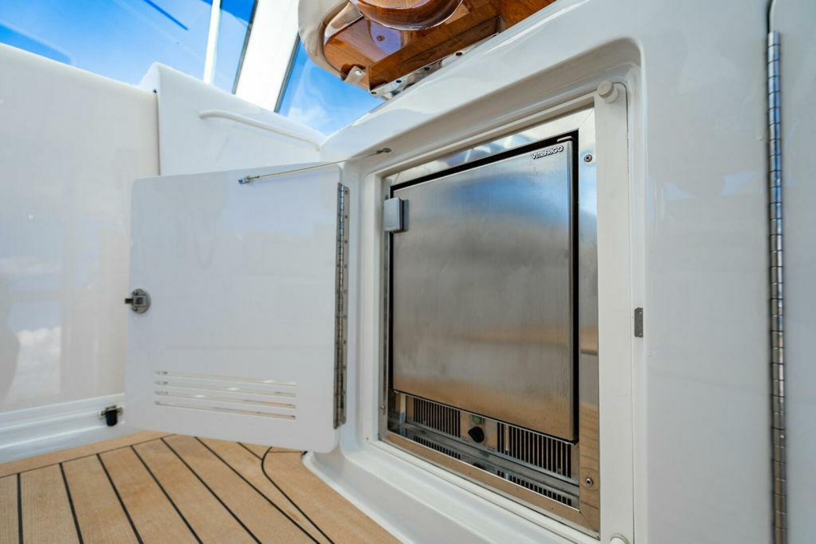 2023 Hatteras GT45X - Image 25