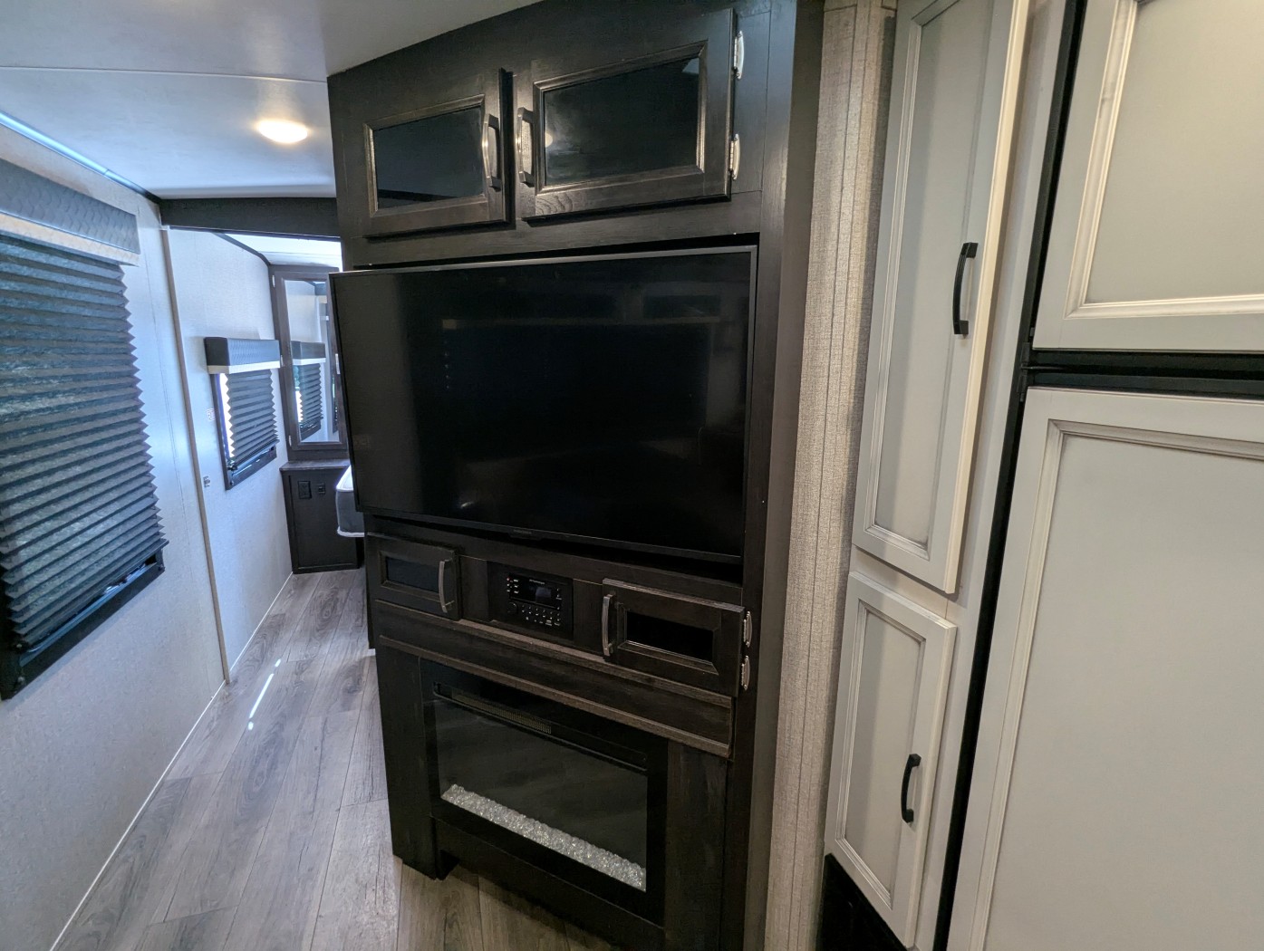 2021 JAYCO WHITEHAWK 28RL - Image 23