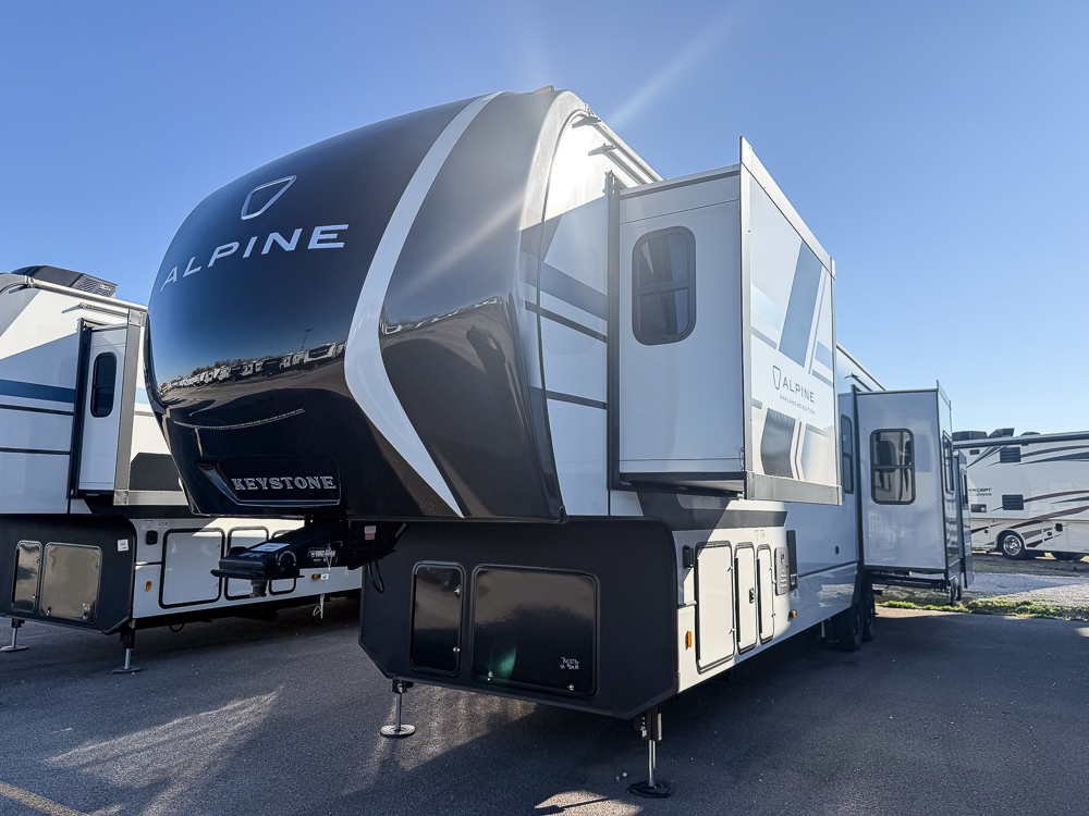 2026 KEYSTONE 380LT - Image 2