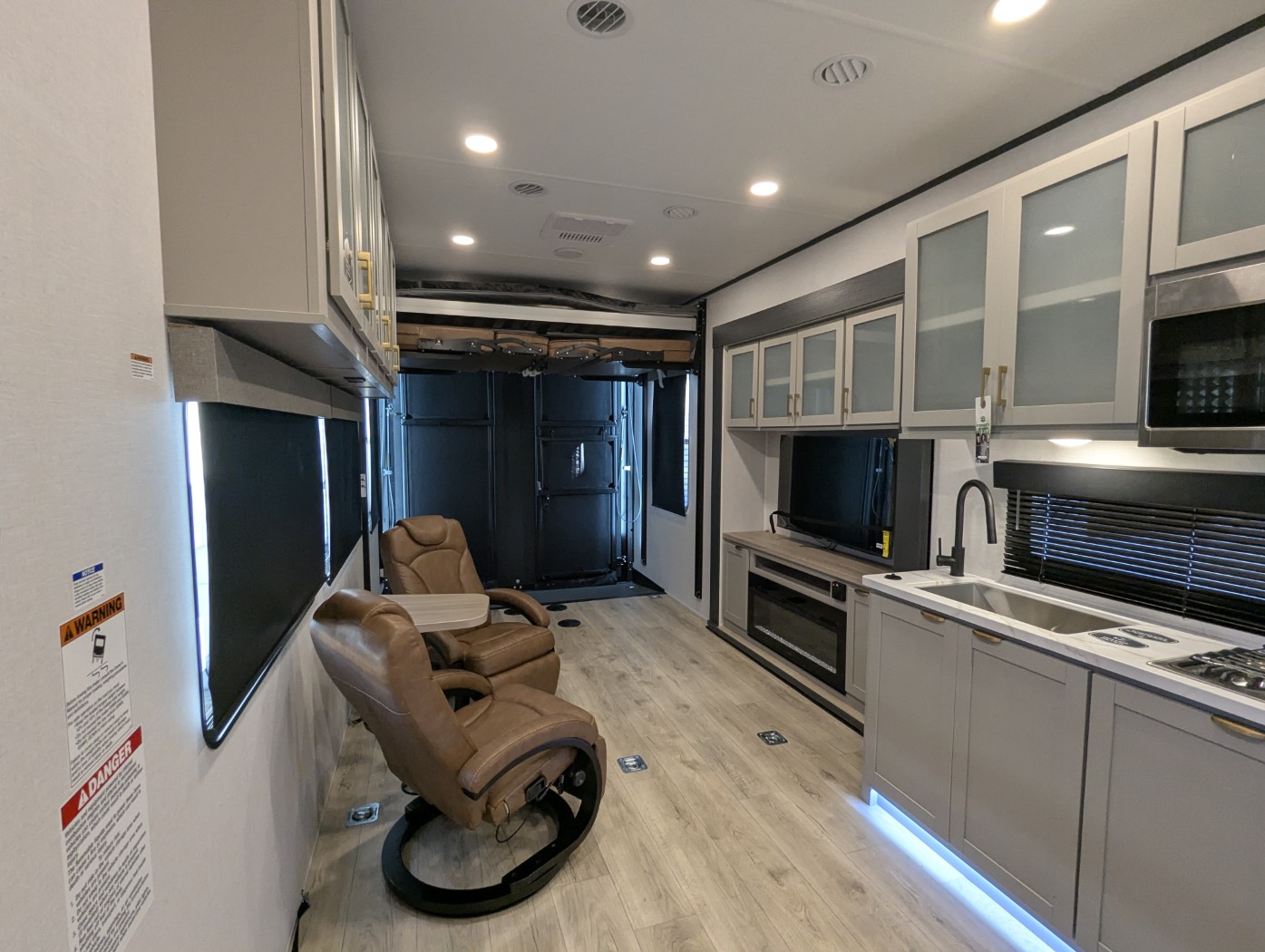 2027 Forest River Stealth 3300 - Image 14