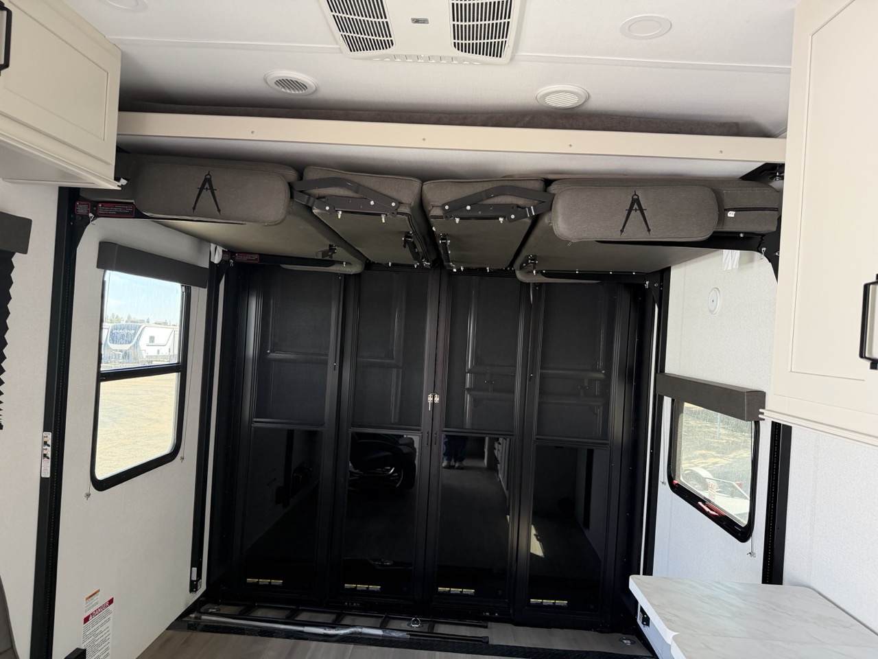 2026 Grand Design Momentum G-Class 23G - Image 6