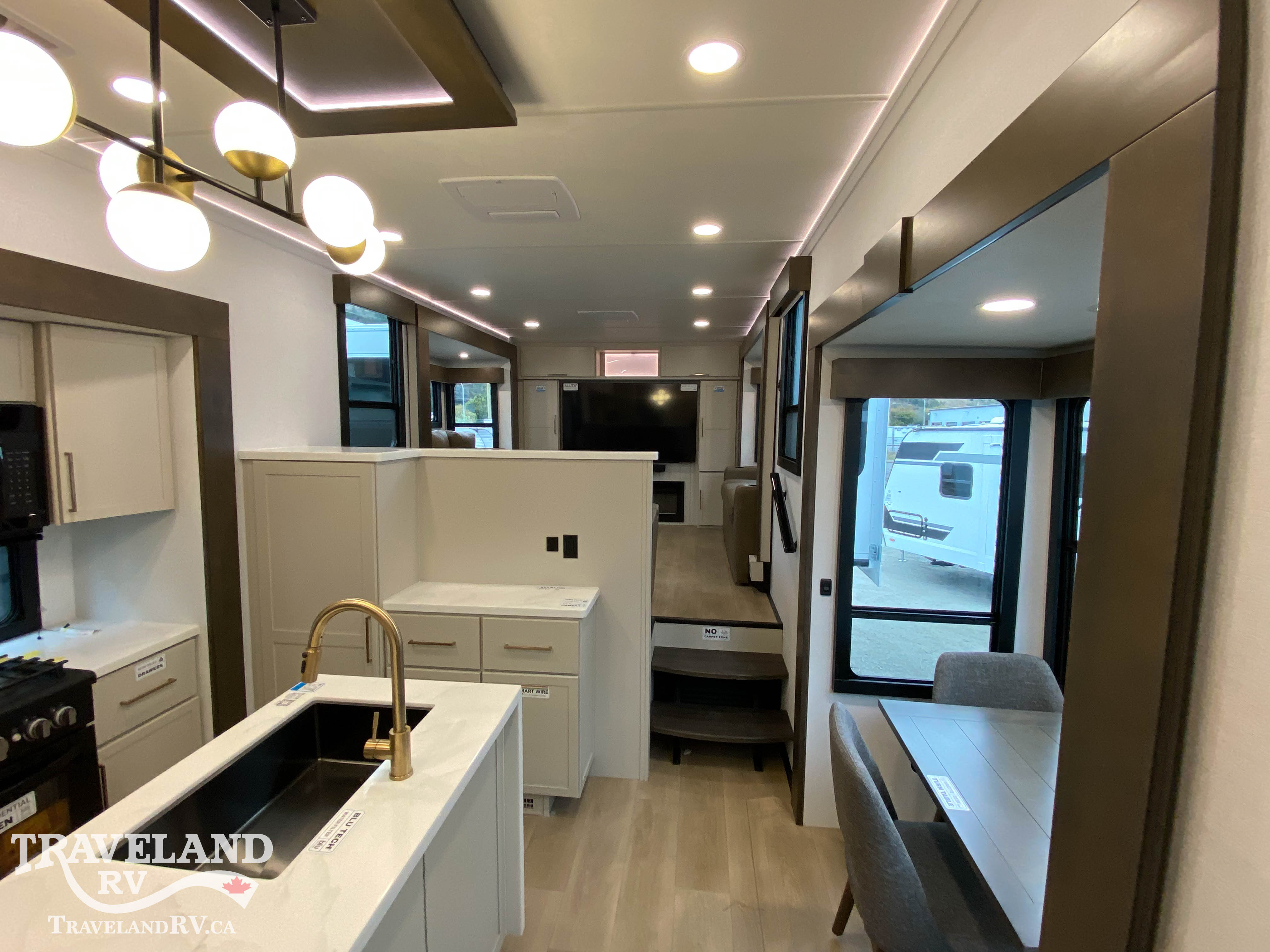 2027 Alliance RV Paradigm 385FL - Image 6