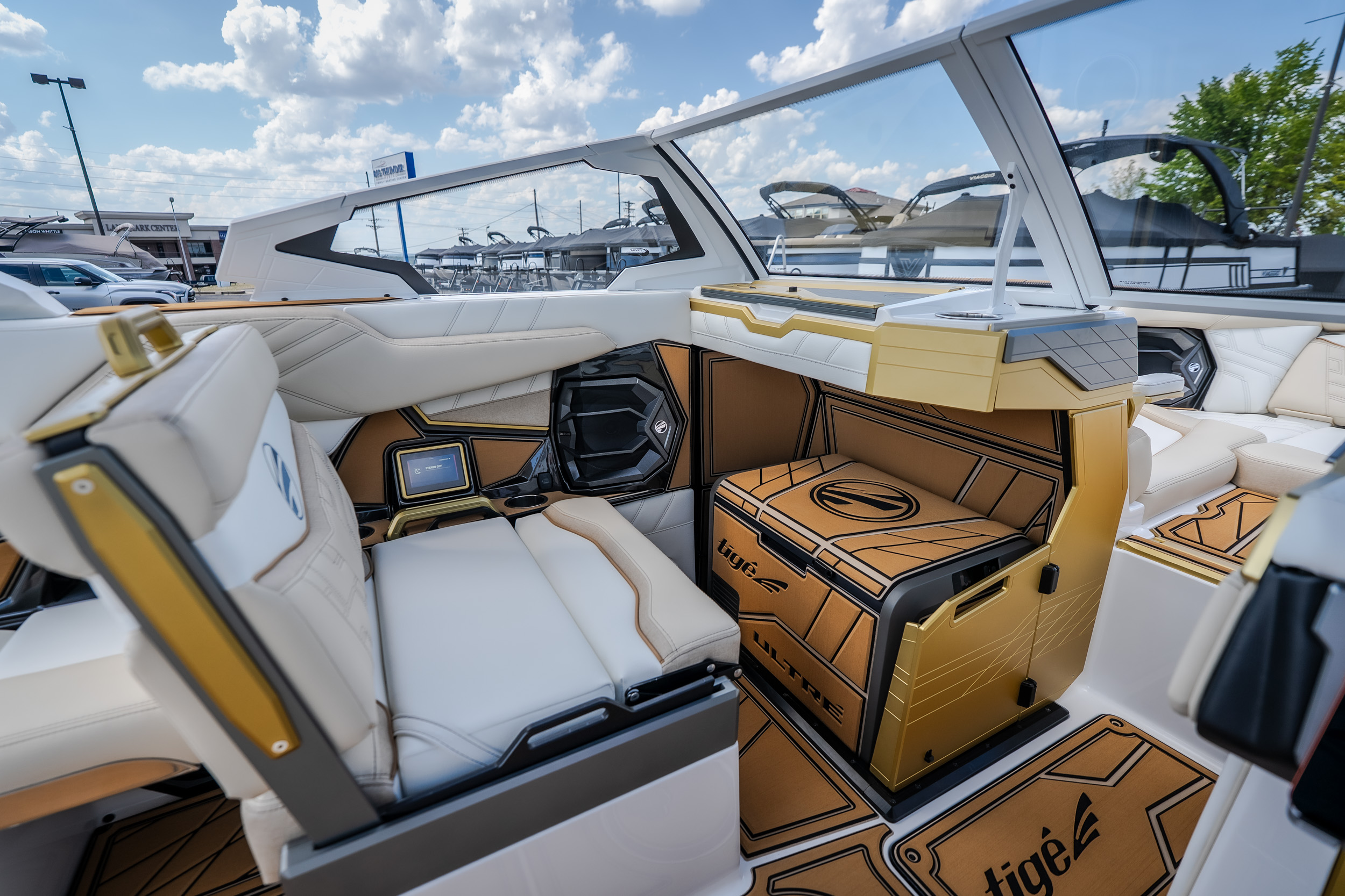 2027 Tigé Ultré 23ZX - Image 42