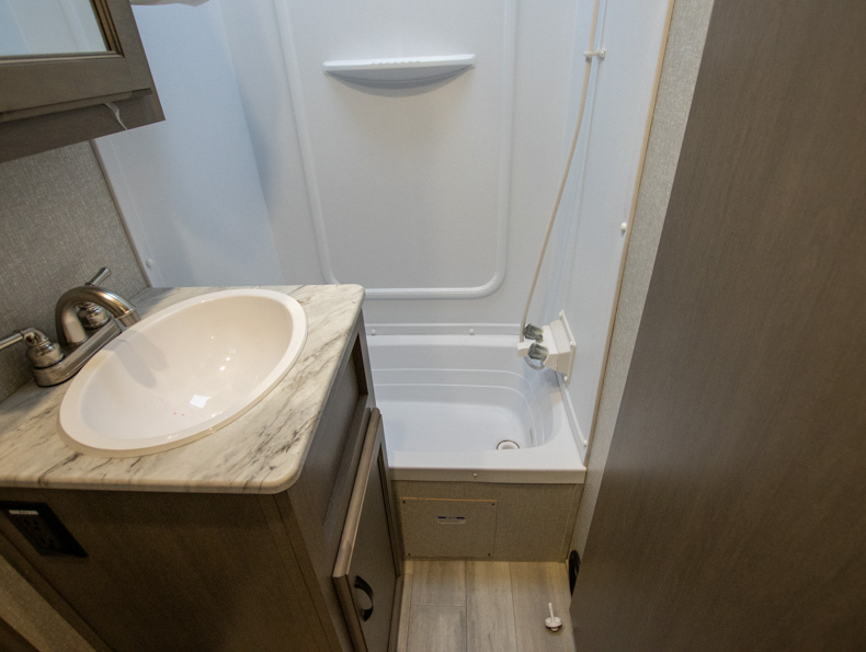 2022 Coachmen Chaparral 373MBRB - Image 21