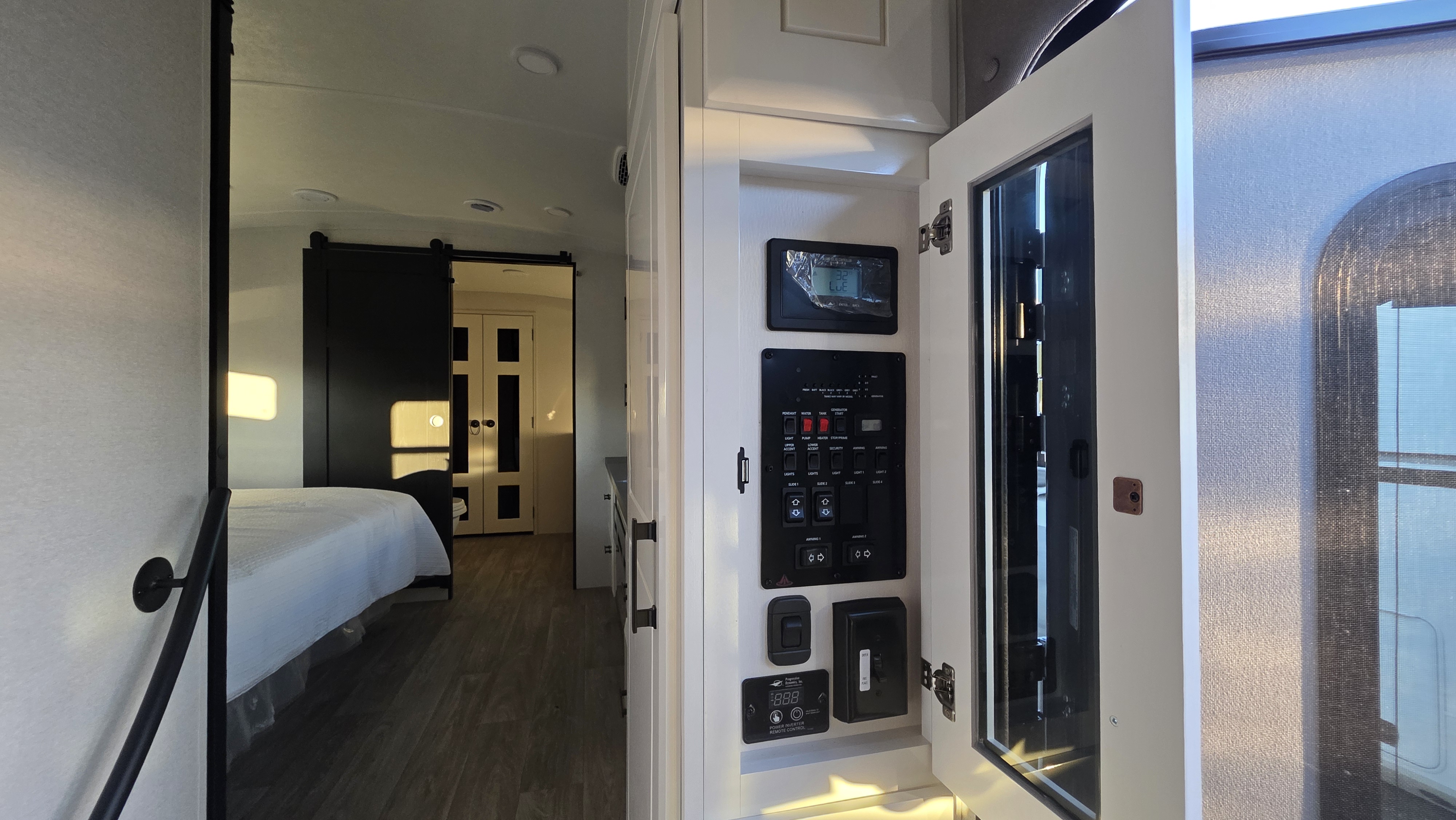 2027 JAYCO PINNACLE 38FBRK - Image 27
