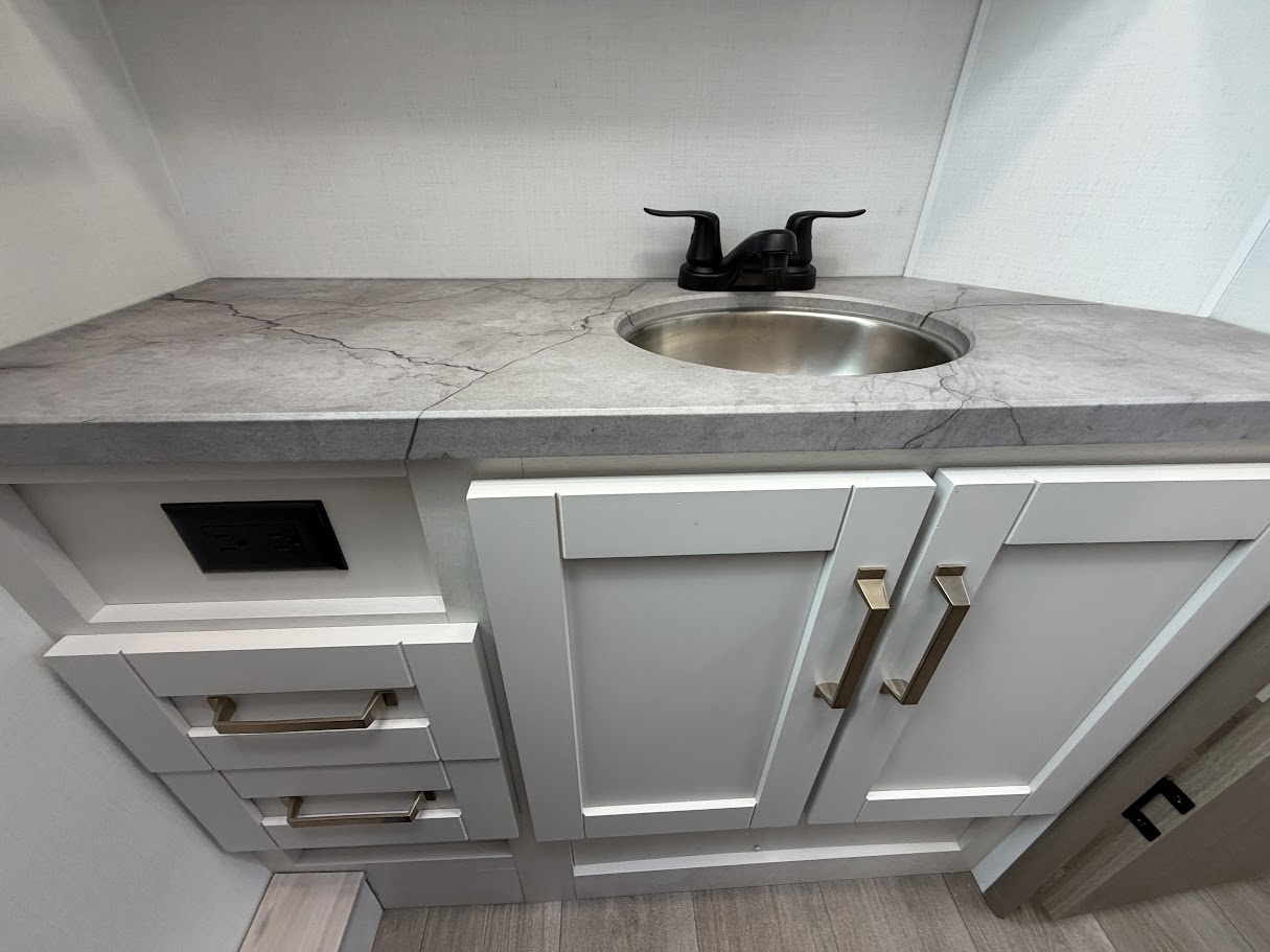 2027 JAYCO GREYHAWK 29MV - Image 49