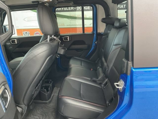 2022 Jeep Gladiator Crew Cab Rubicon 4WD - Image 37