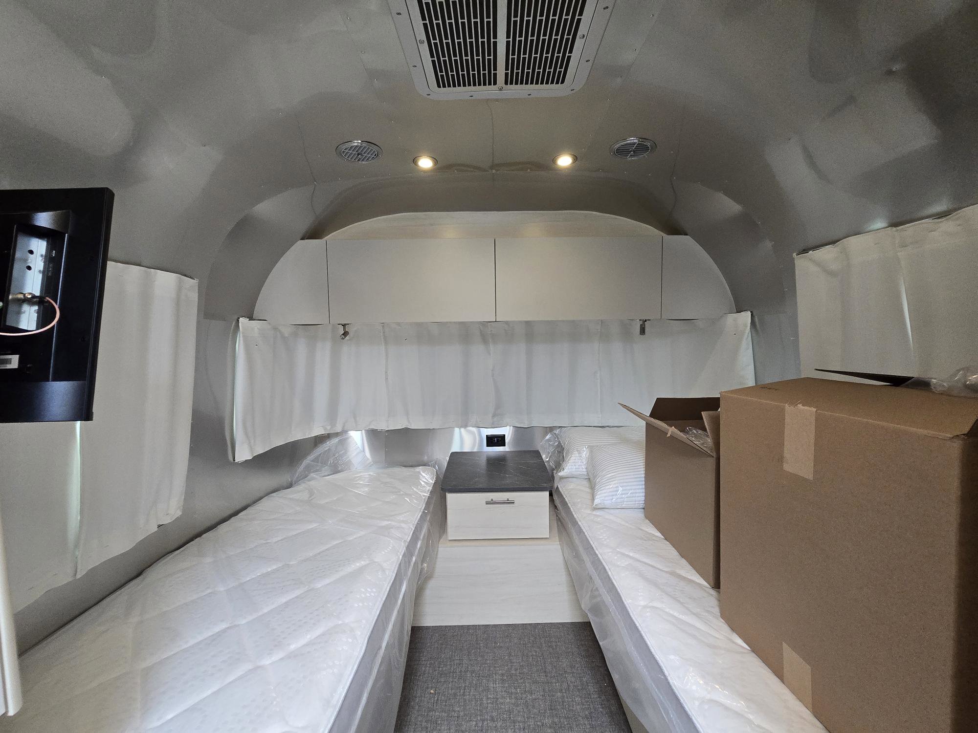 2026 AIRSTREAM FLYING CLOUD 27FBT - Image 22