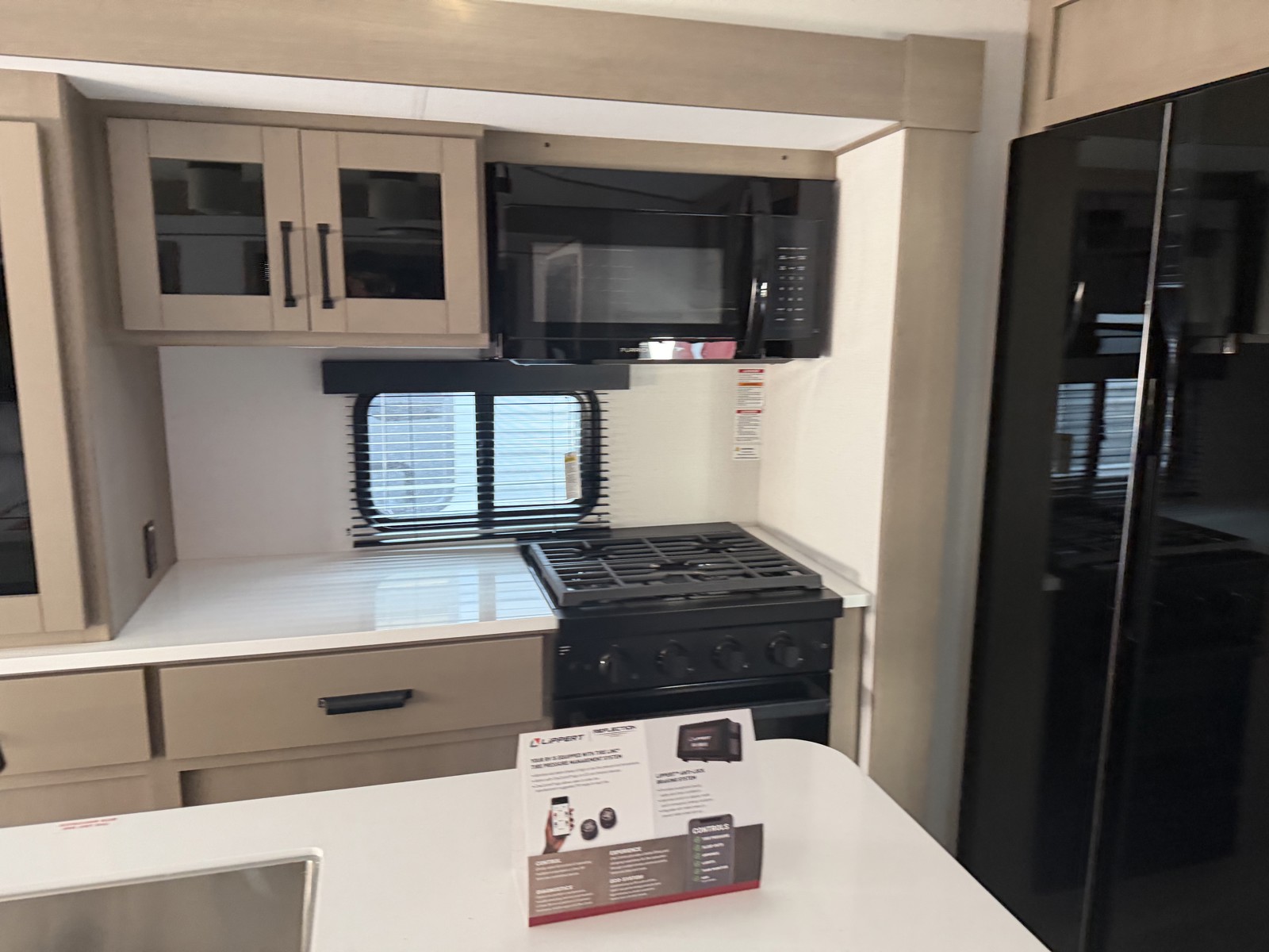 2026 GRAND DESIGN 320MKS - Image 22