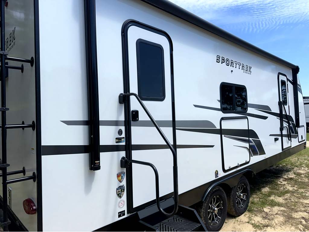 2026 VENTURE RV SPORTTREK 251VRK - Image 4