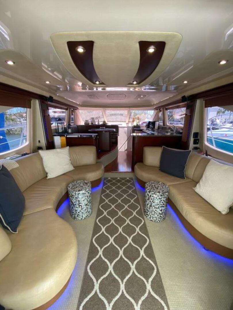 2006 Sea Ray 58 Sedan Bridge - Image 25