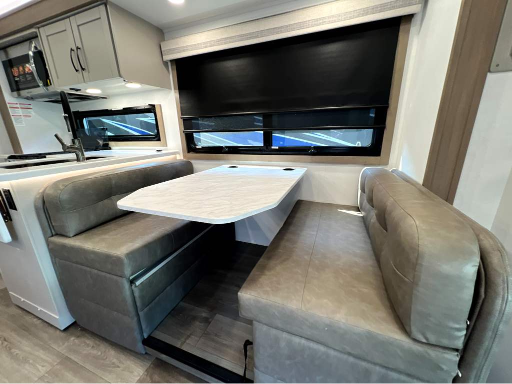 2027 ENTEGRA COACH ESTEEM XL 32U - Image 10