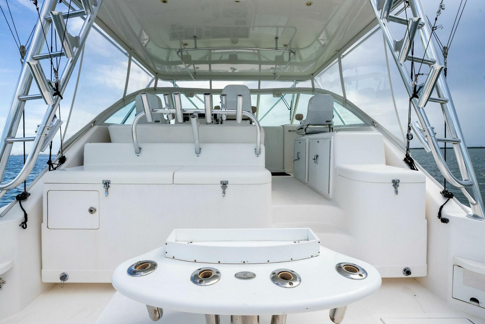 2004 Cabo 40 Hardtop Express - Image 8