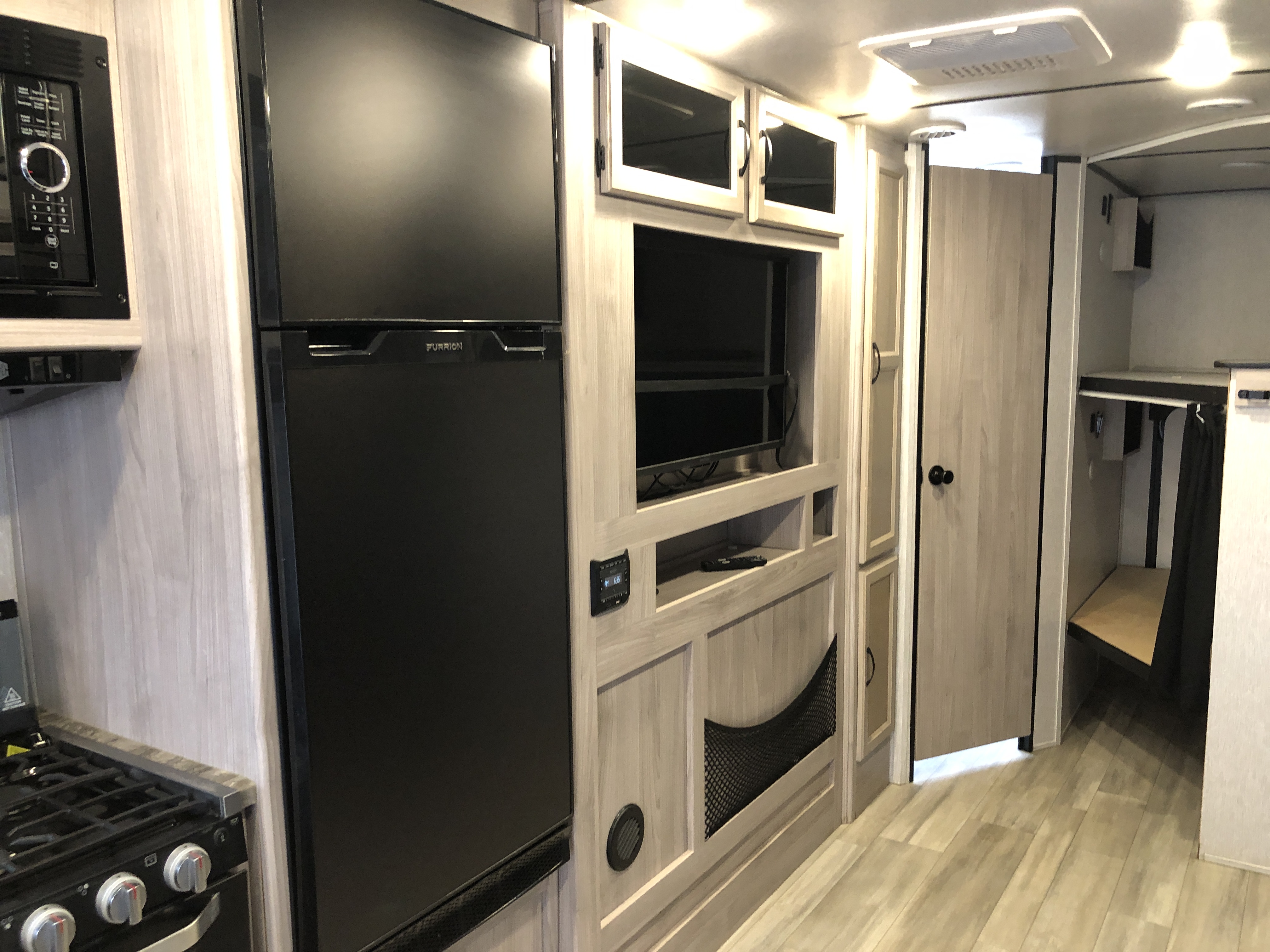 2021 Coachmen Northern Spirit Ultra Lite 2963BH - Image 13