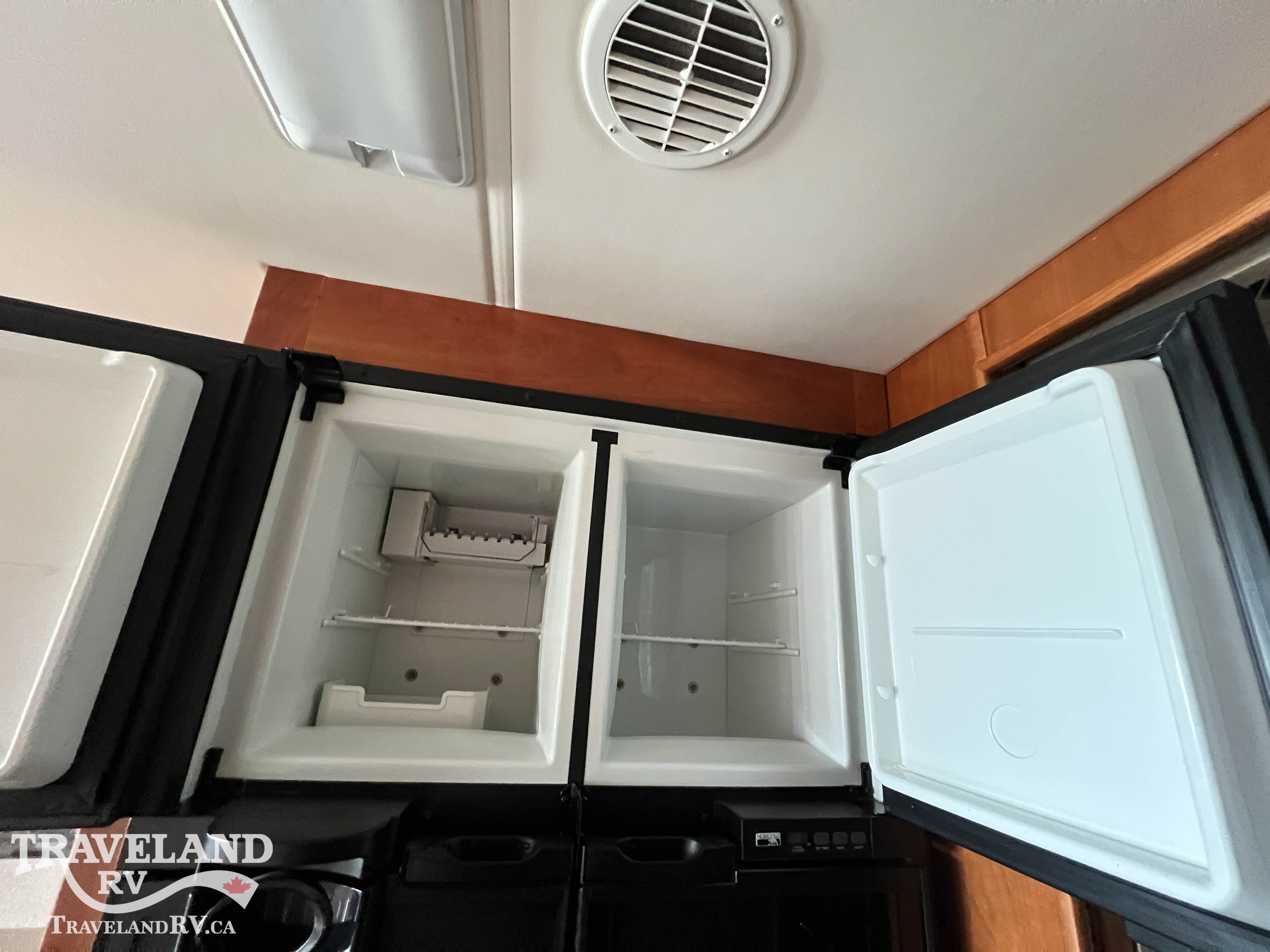 2011 Newmar Dutch Star 3734 - Image 28