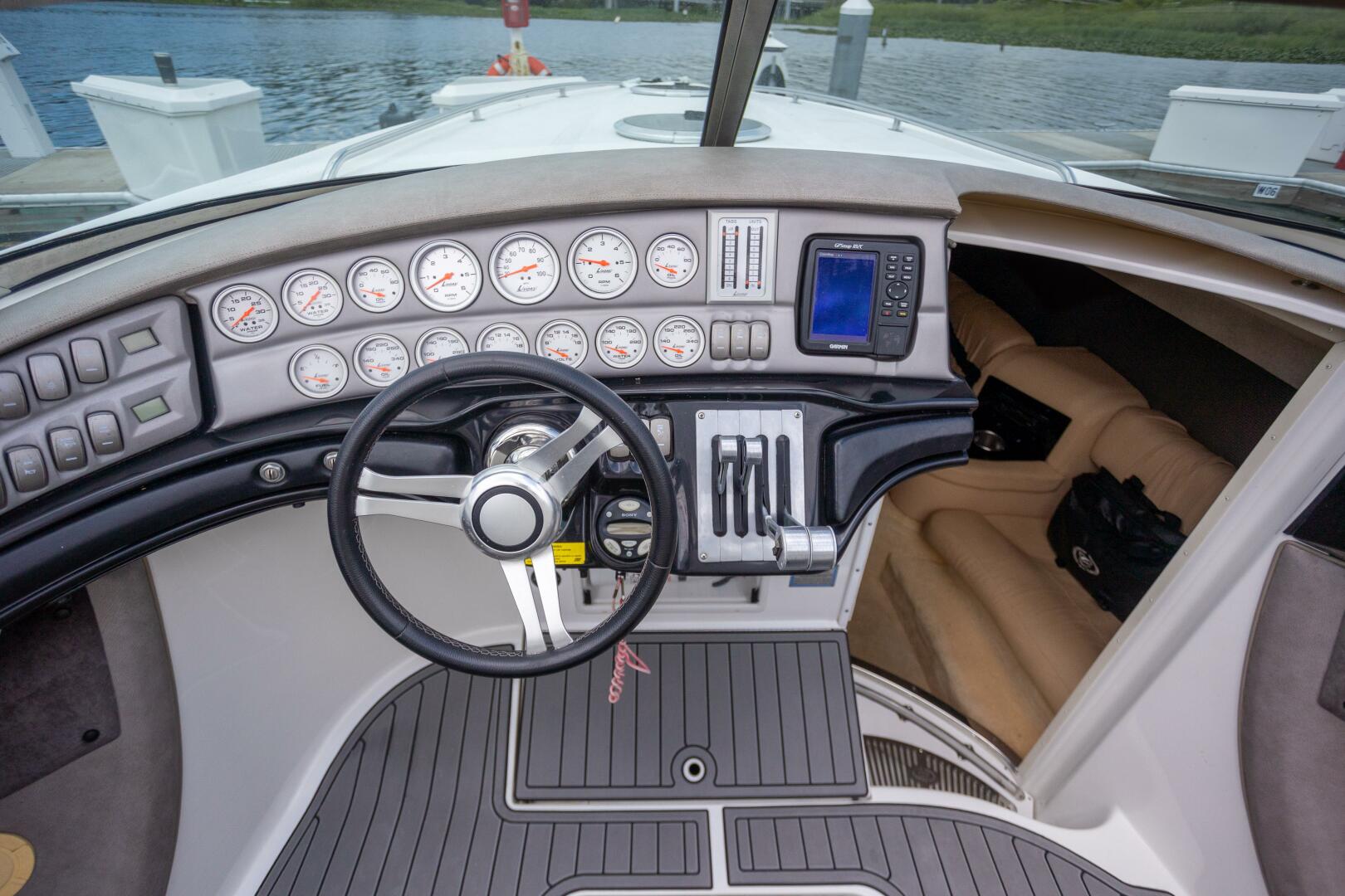 2005 Cobalt 343 - Image 13