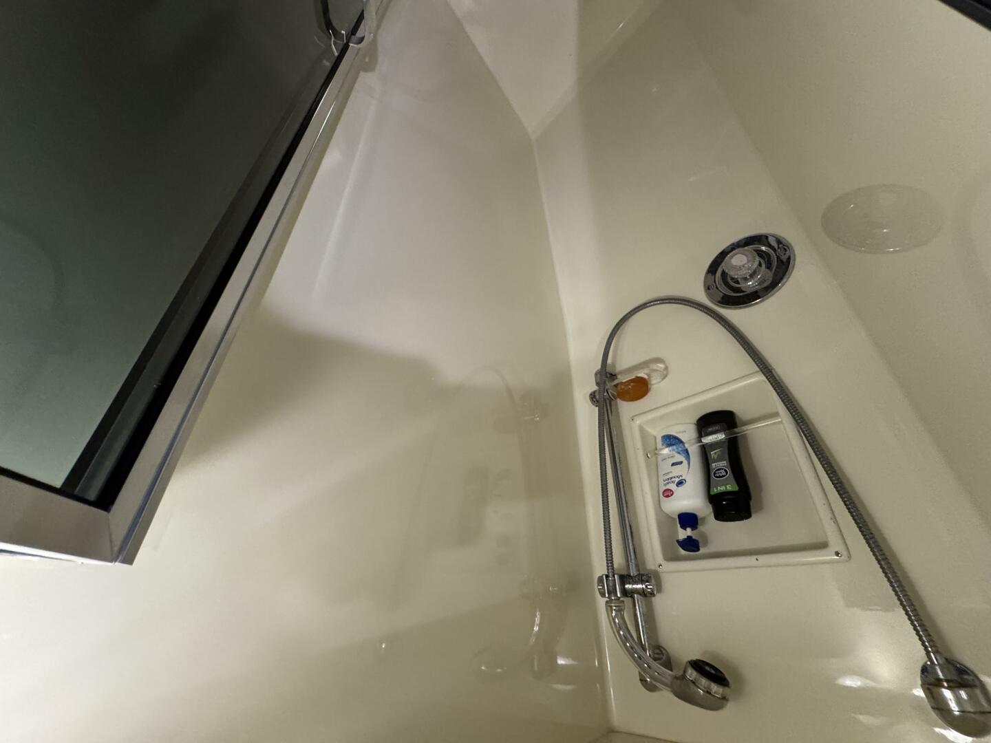 1995 Viking 58 Convertible - Image 42
