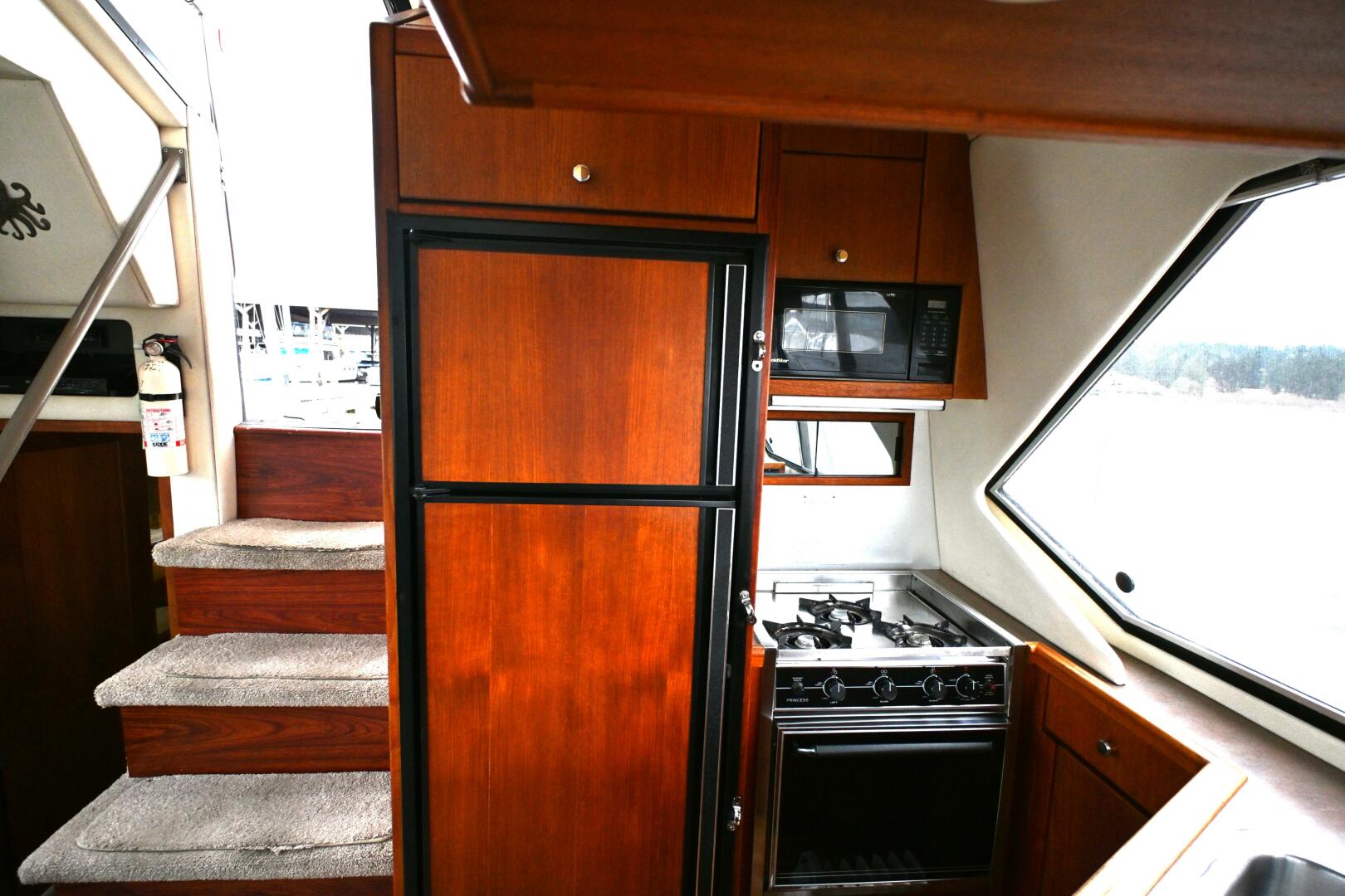1996 Bayliner 4087 Aft Cabin Motoryacht - Image 47
