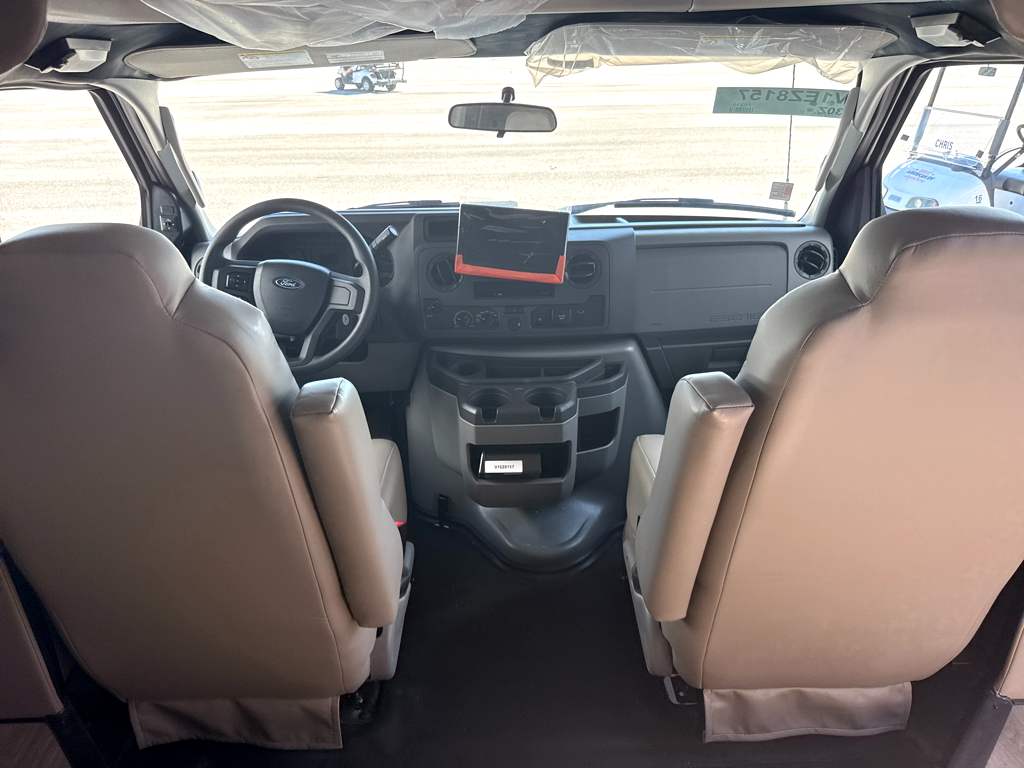 2027 ENTEGRA COACH ODYSSEY 30Z - Image 8
