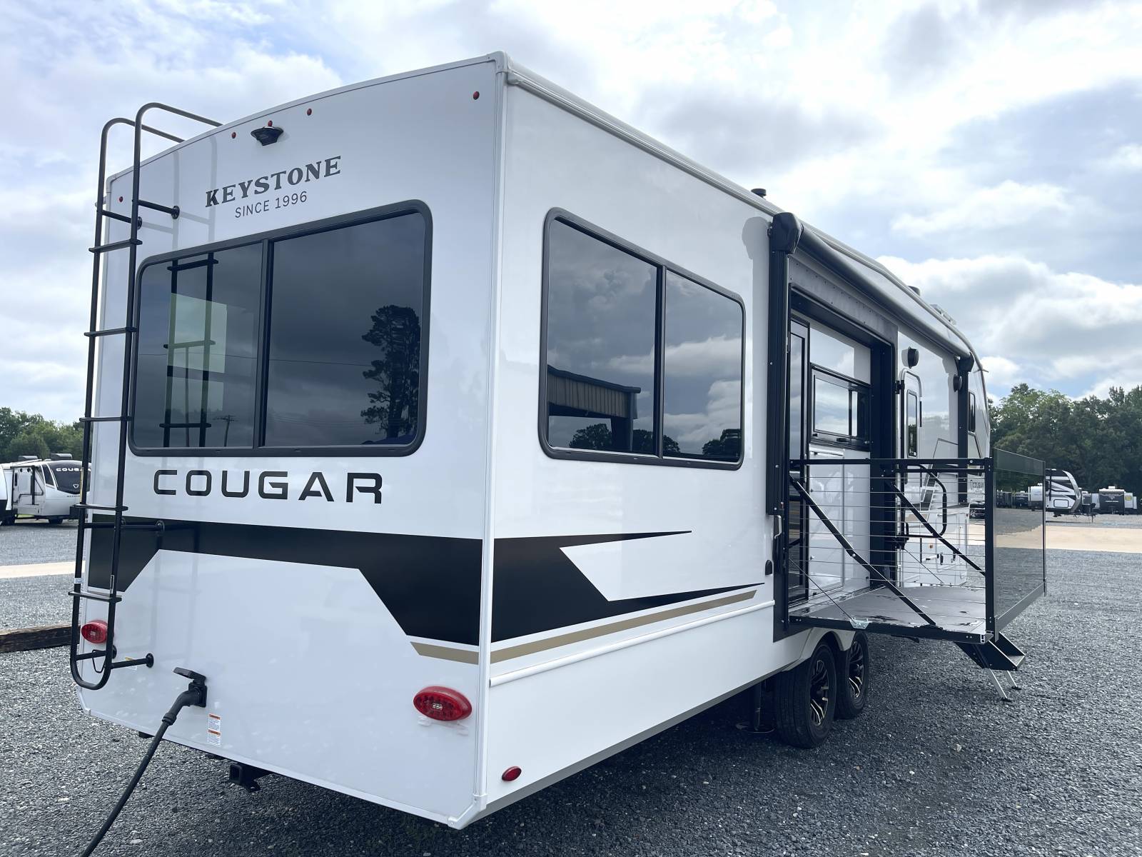 2026 Keystone Cougar Half-Ton 30REP - Image 7