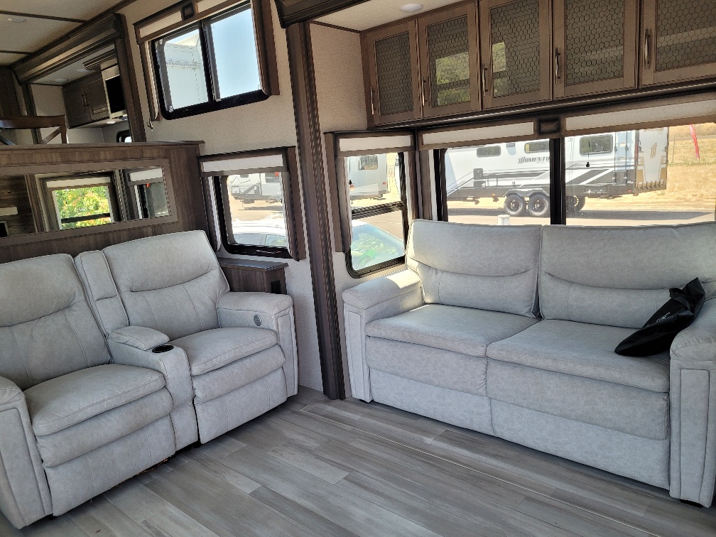 2022 Grand Design Solitude 390RK - Image 6