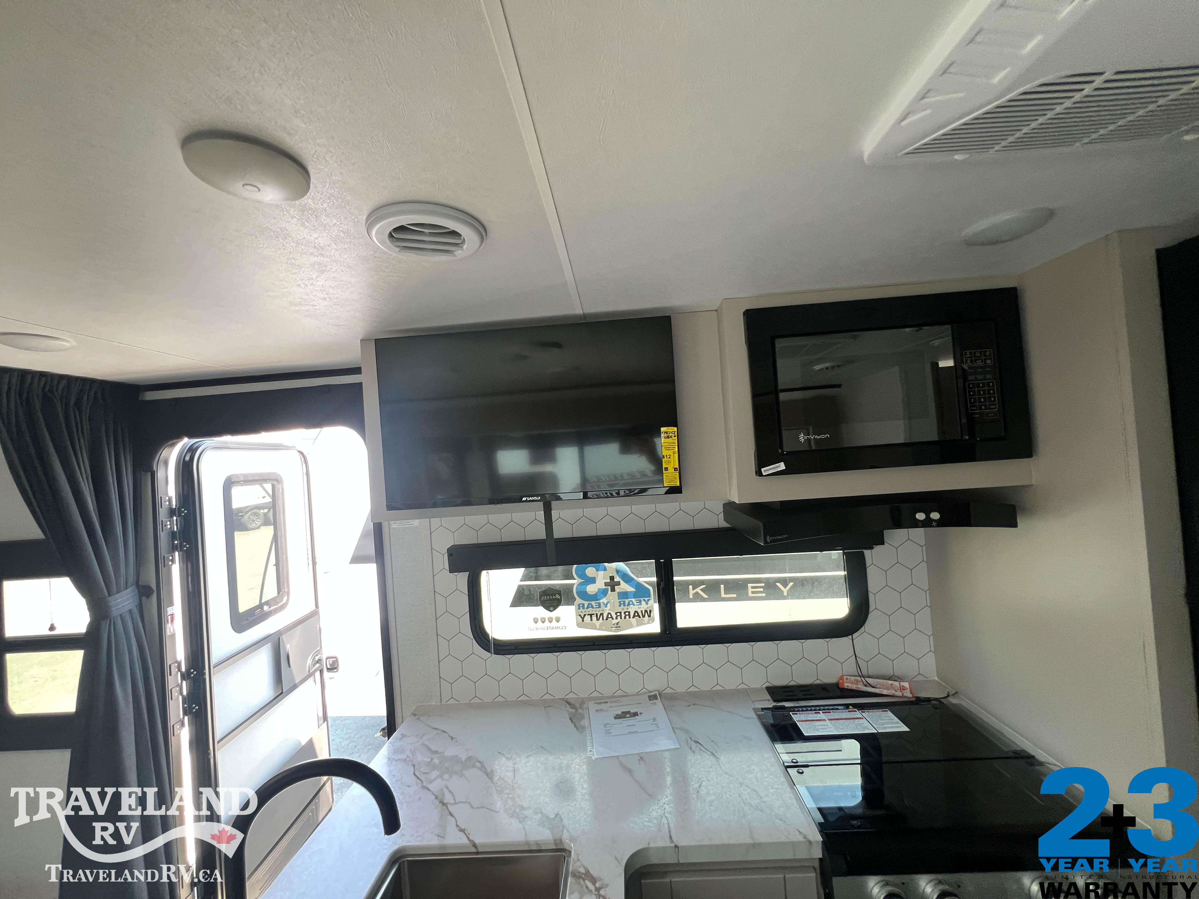 2027 Jayco Jay Feather 21MBH - Image 16
