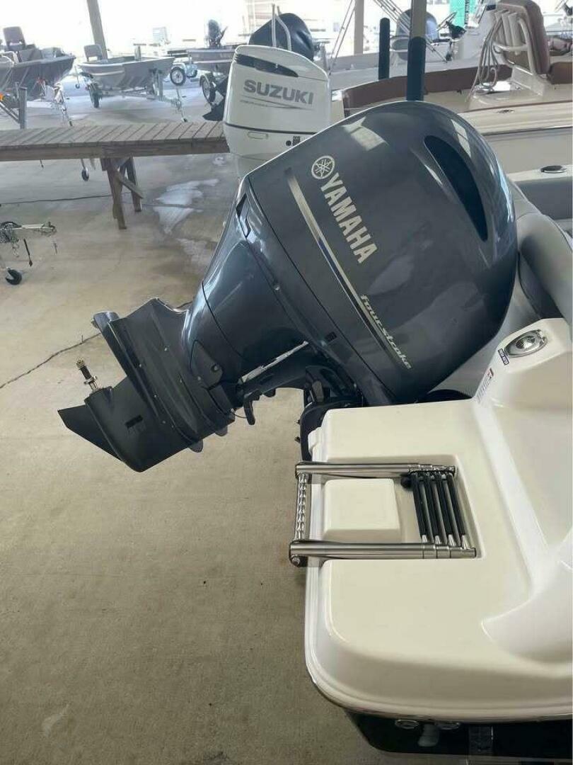 2022 Nauticstar 2102 Legacy Base - Image 15