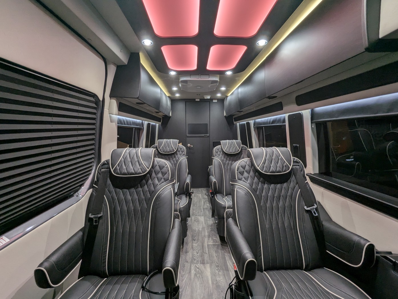 2027 Midwest Automotive Designs Luxe Cruiser - Image 28