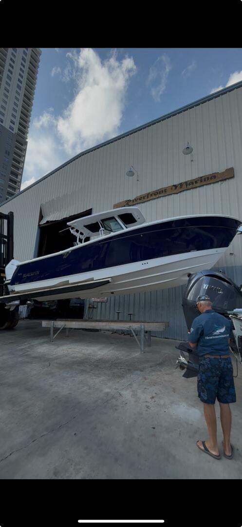 2025 Blackfin 302CC - Image 2