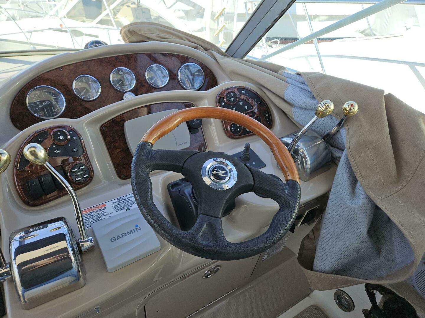 2004 Sea Ray 320 - Image 2