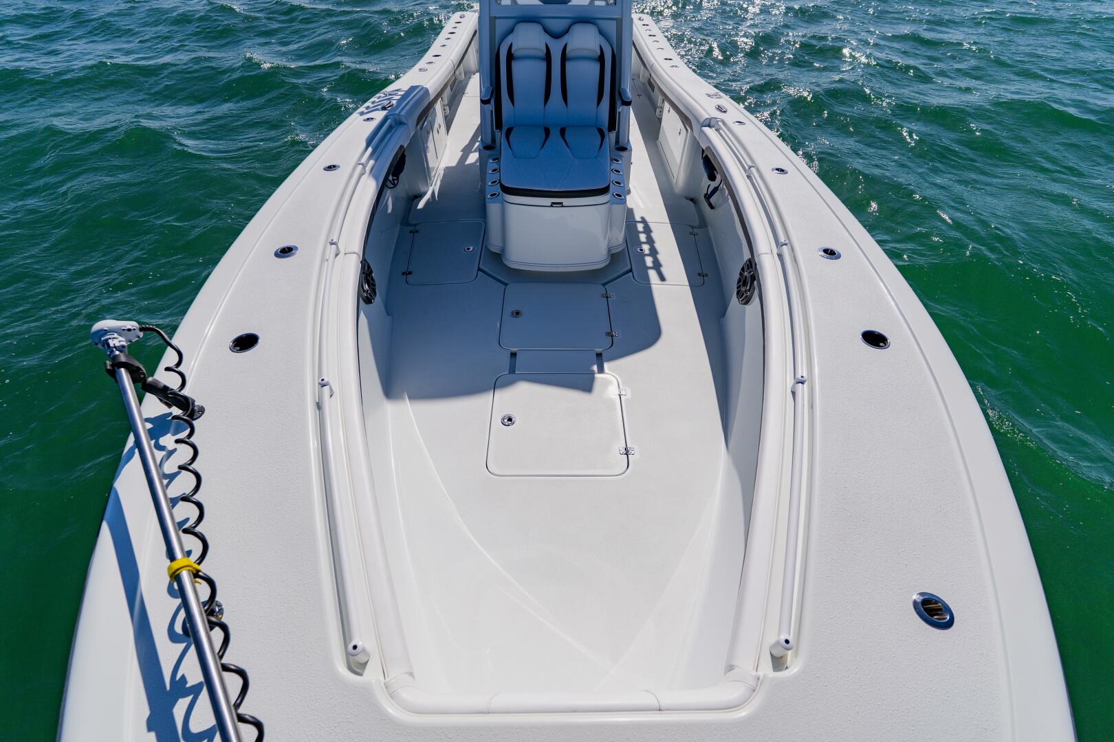 2025 Yellowfin 36 Offshore - Image 15
