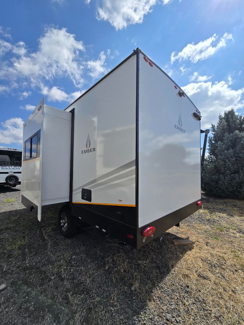 2026 Ember RV E-Series 18FBE - Image 2