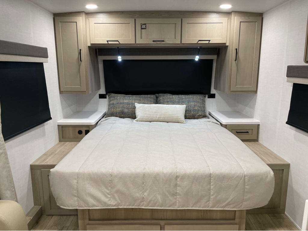 2026 Forest River Rockwood Mini Lite 2109S - Image 6
