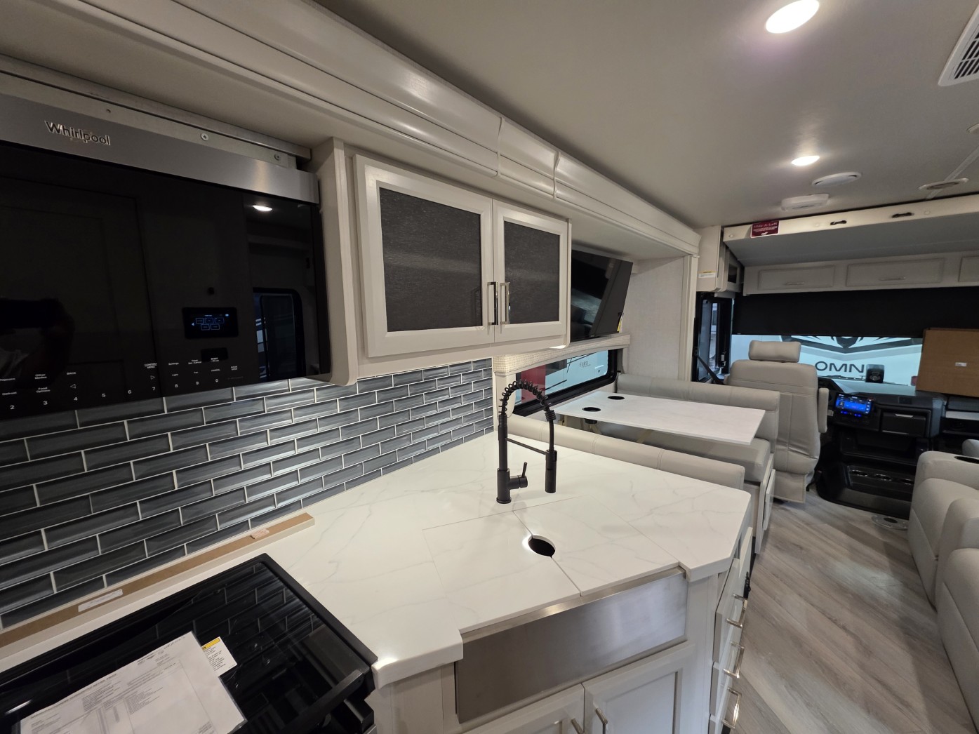 2026 Holiday Rambler Invicta 33HB - Image 16