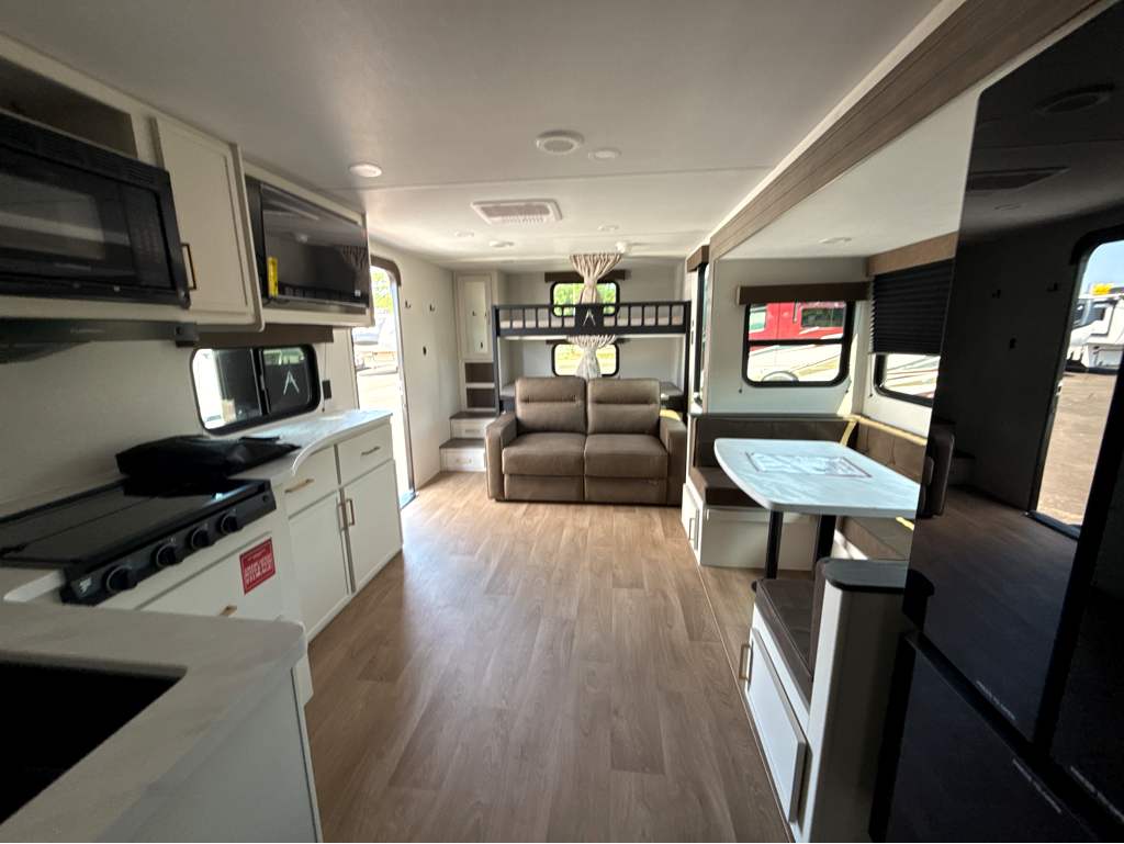 2026 GRAND DESIGN TRANSCEND 265BHT - Image 24