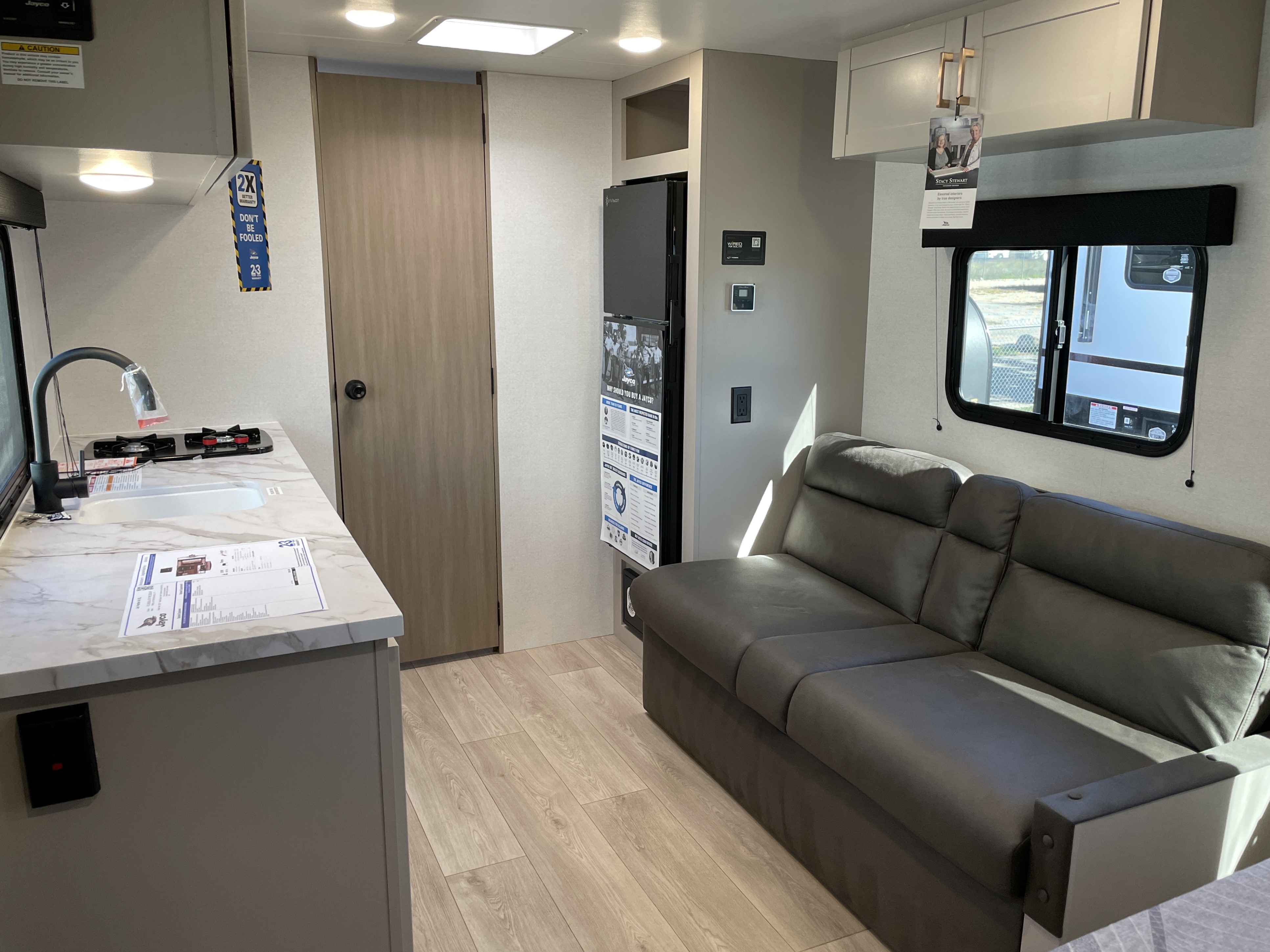 2027 Jayco Jay Feather Air SL 17RBSL - Image 6
