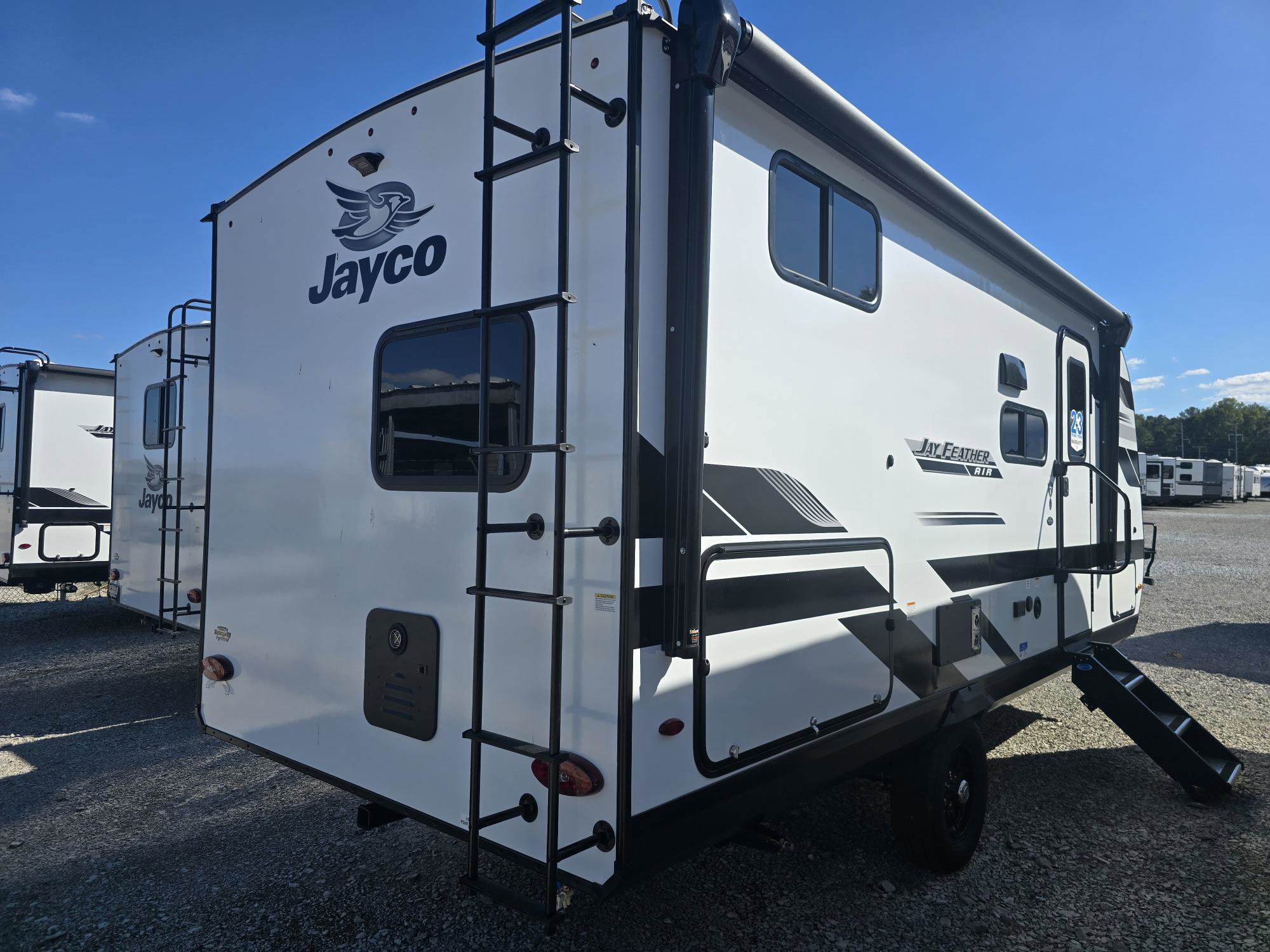 2026 JAYCO JAY FEATHER AIR 19MBS - Image 4