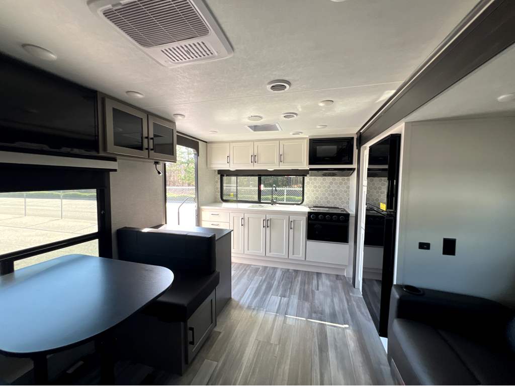 2024 JAYCO JAY FEATHER 23RK - Image 5