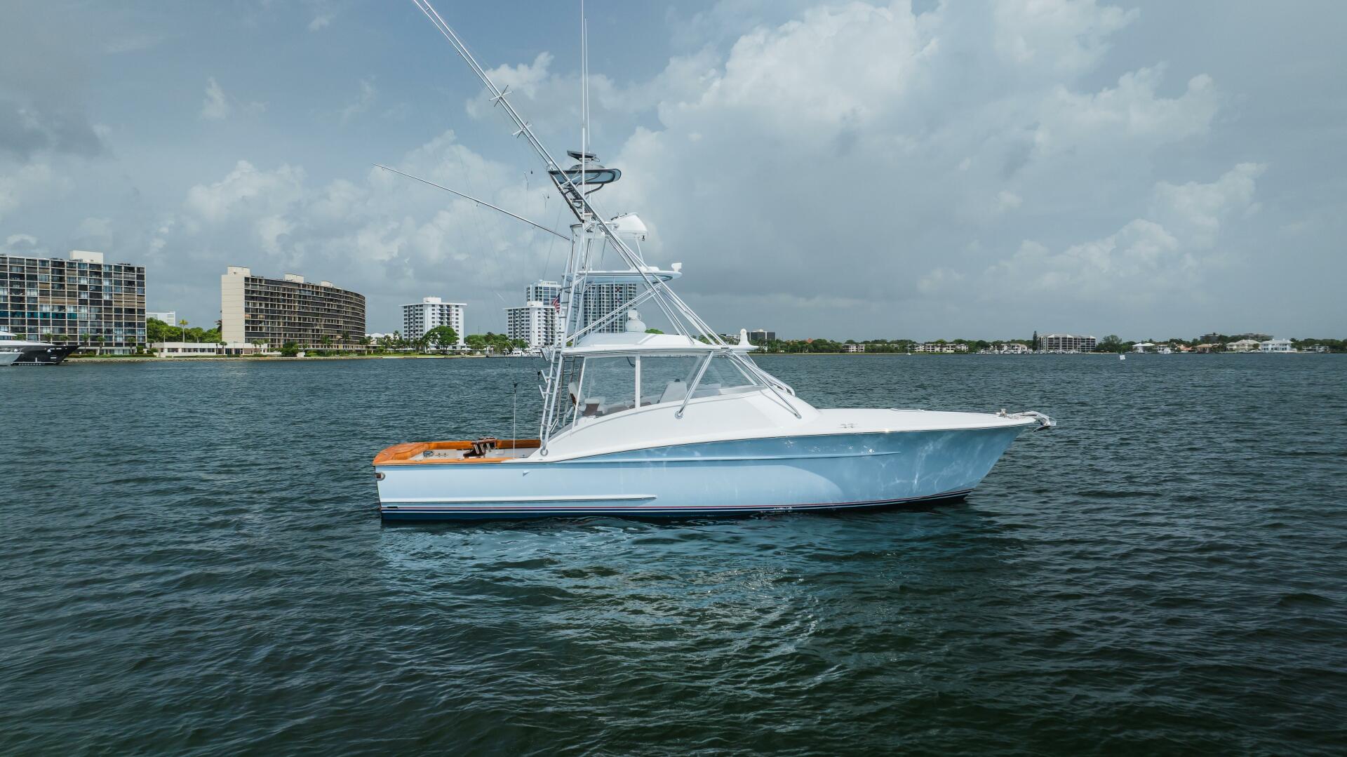2019 Custom Carolina Daniels Express Sportfish - Image 5