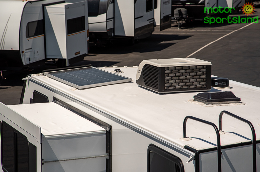 2027 Winnebago Micro Minnie 2200Fbh - Image 16