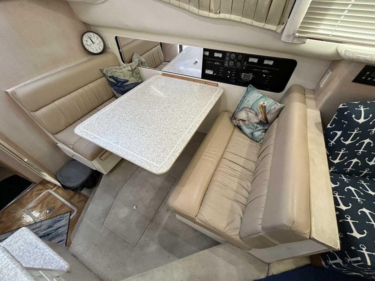 1999 Carver 40 Cockpit - Image 42