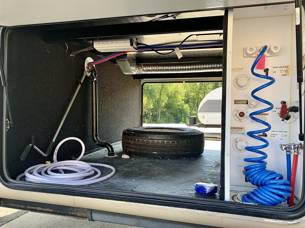 2019 Keystone Montana 3811MS - Image 58