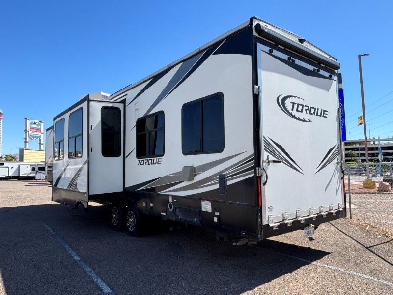 2019 Heartland Torque TQ 327 - Image 3