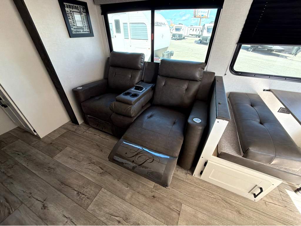 2026 VENTURE RV SIENNA 281VQB - Image 20