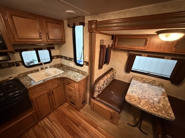 2015 Gulf Stream Innsbruck 25SBW - Image 19
